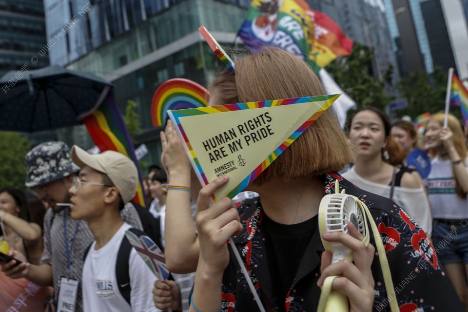 家长们在送孩子去韩国留学时，都很关心去韩国留学一年多少钱这个问题？