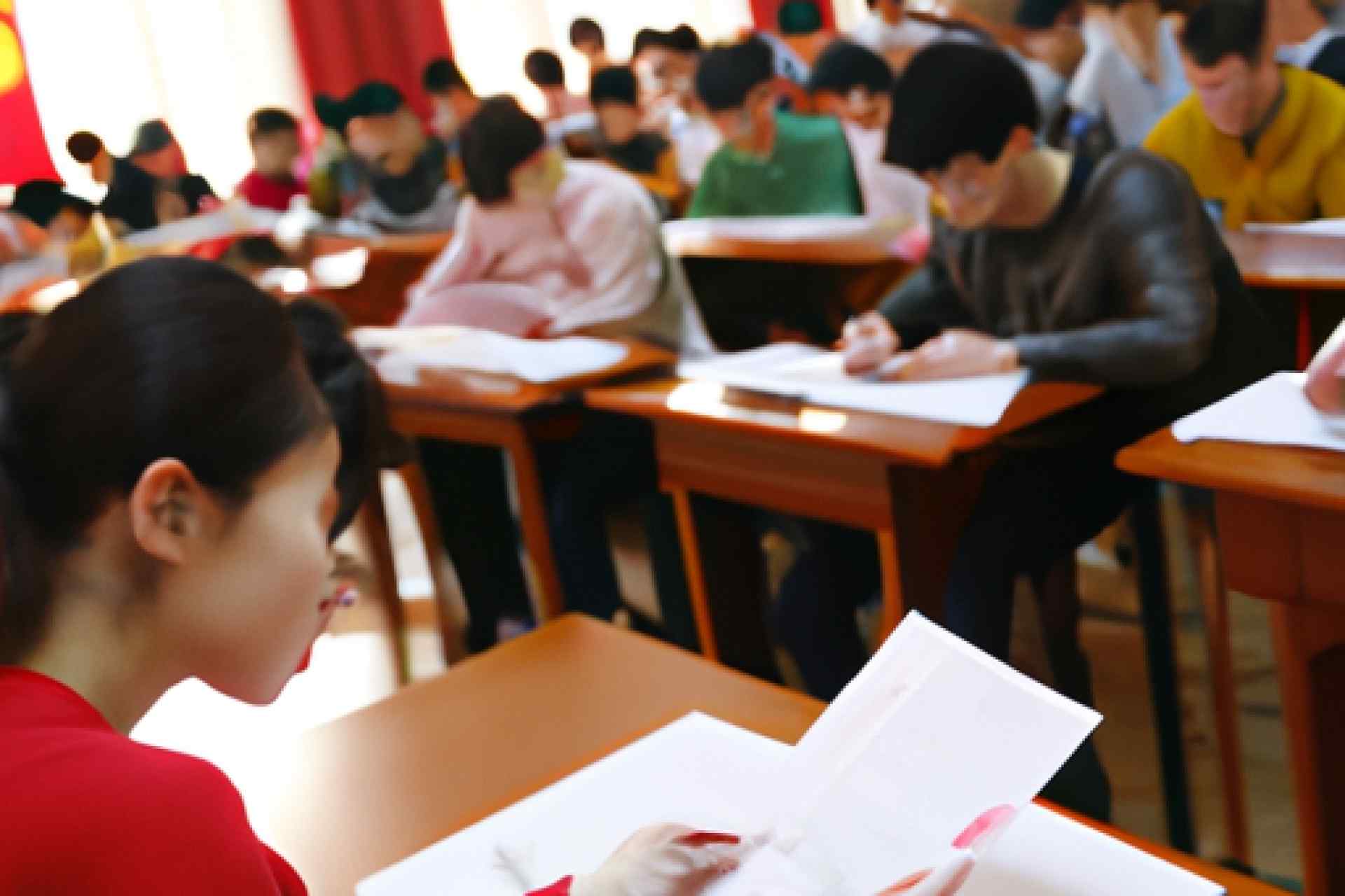 俄国留学时刻表：新西伯利亚国立经济与管理大学的校历和假期安排